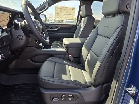 New 2026 GMC Yukon XL Denali AWD/4WD image 4