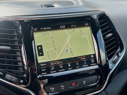 Used 2021 Jeep Cherokee High Altitude AWD/4WD image 13