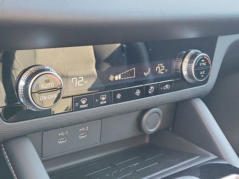 New 2026 Mitsubishi Outlander ES image 29