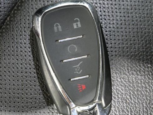 Used 2020 Chevrolet Equinox LT w/ Sport Edition FWD image 27