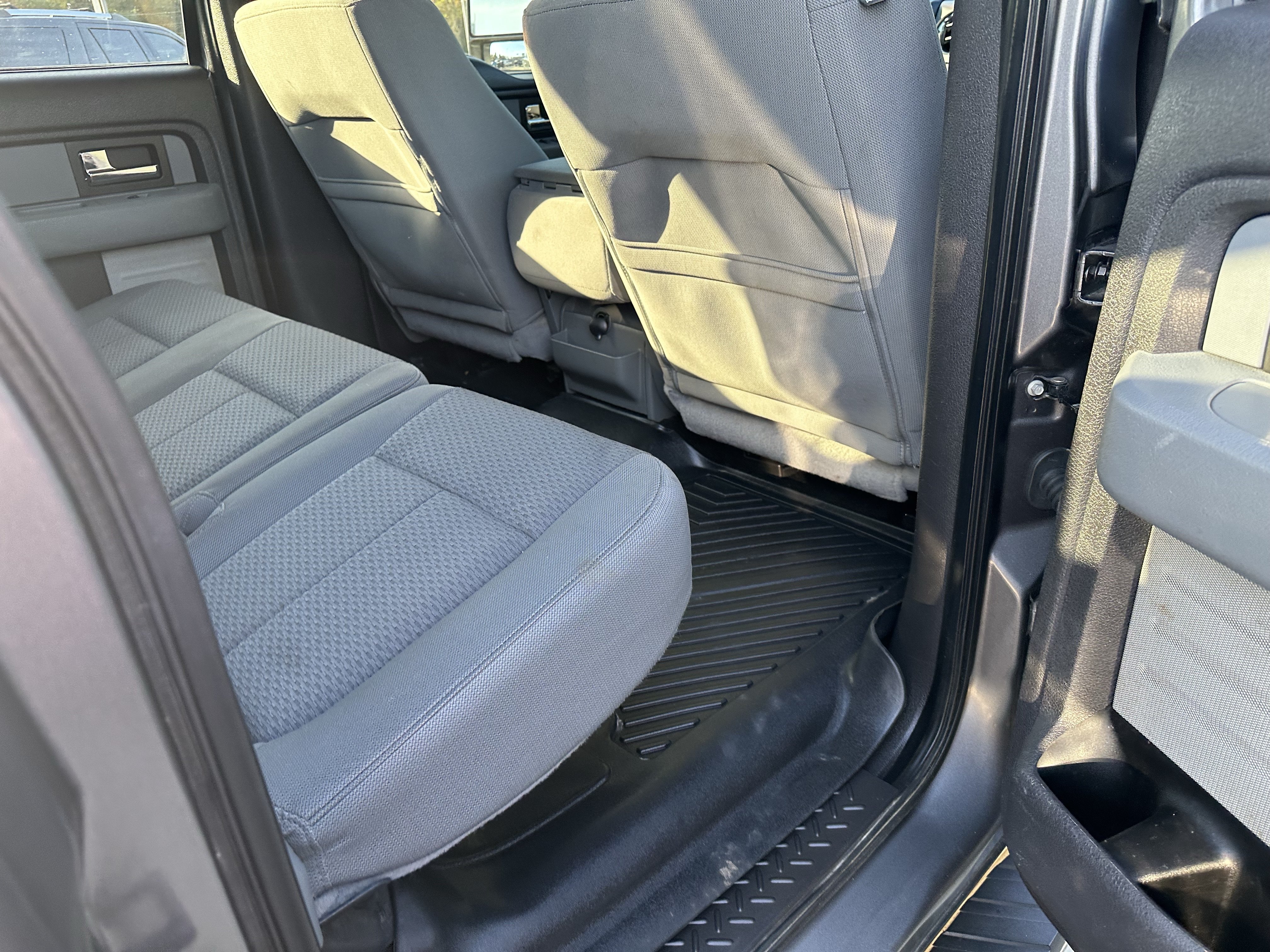 Used 2013 Ford F150 XLT w/ XLT Chrome Pkg AWD/4WD image 12