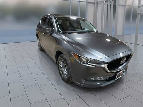 Used 2017 MAZDA CX-5 Touring w/ I-ACTIVSENSE Package AWD/4WD image 2