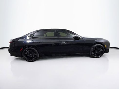 Certified 2024 BMW 740i xDrive w/ Executive Package AWD/4WD image 8