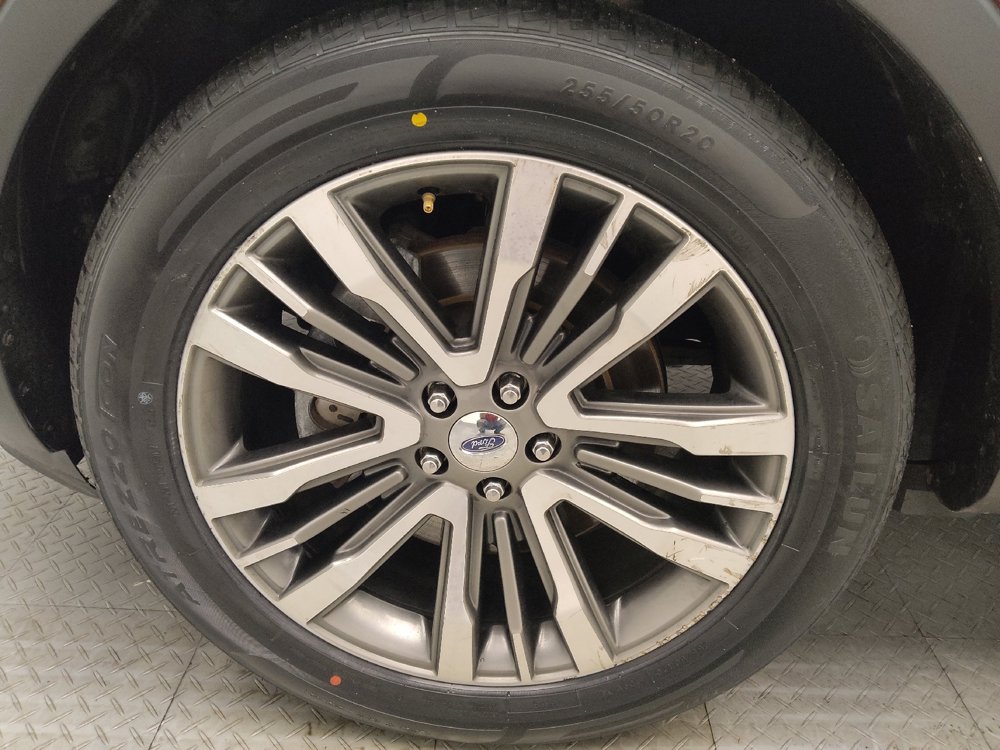 Used 2018 Ford Explorer Platinum AWD/4WD image 31