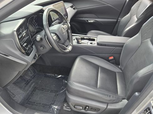 Used 2023 Lexus RX 350 Premium w/ Cold Area Package FWD image 10