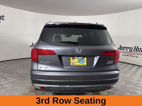 Used 2017 Honda Pilot Touring image 7