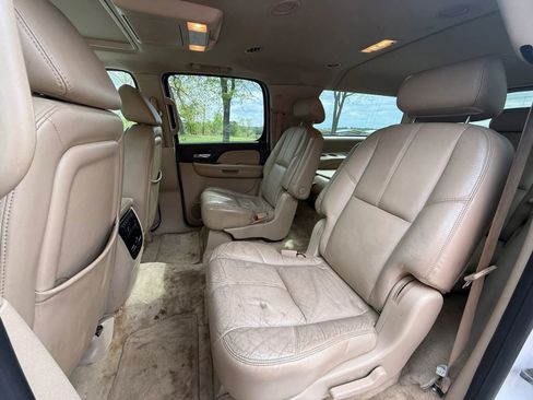 Used 2008 GMC Yukon XL Denali image 12