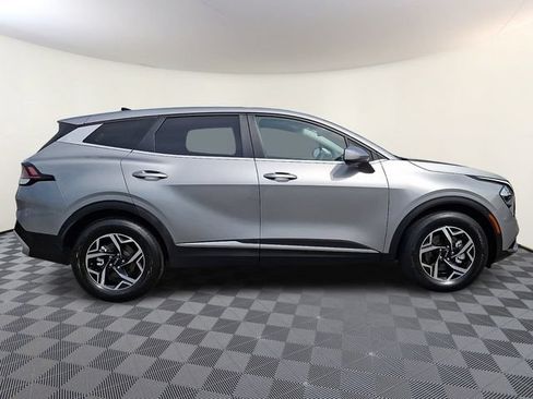 Used 2023 Kia Sportage LX FWD image 7