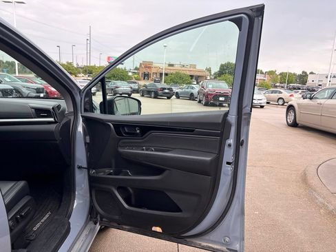 Used 2023 Honda Odyssey Touring image 27
