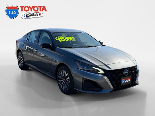 Used 2025 Nissan Altima 2.5 SV FWD image 7