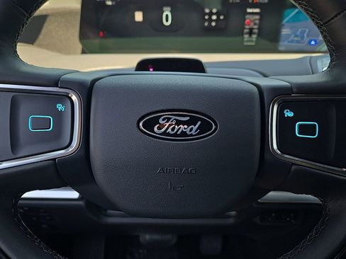 Used 2025 Ford Expedition Platinum w/ Stealth Performance Package AWD/4WD image 19