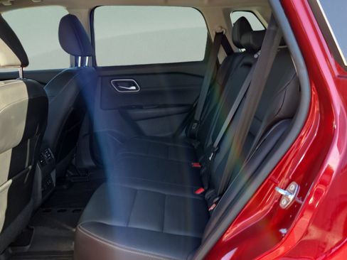 Used 2021 Nissan Rogue SL FWD image 10
