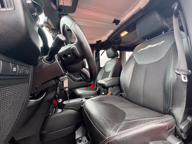 Used 2015 Jeep Wrangler Unlimited Sahara w/ Quick Order Package 24X AWD/4WD image 15