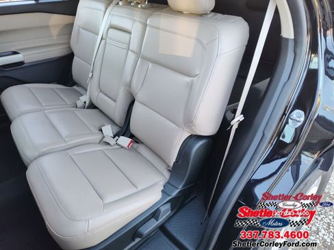 Used 2023 Ford Explorer XLT w/ Equipment Group 202A image 28