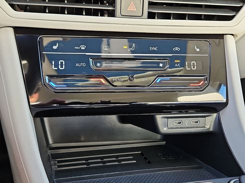 New 2026 Volkswagen Jetta SE image 14