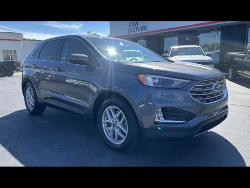 Used 2022 Ford Edge SEL image 2