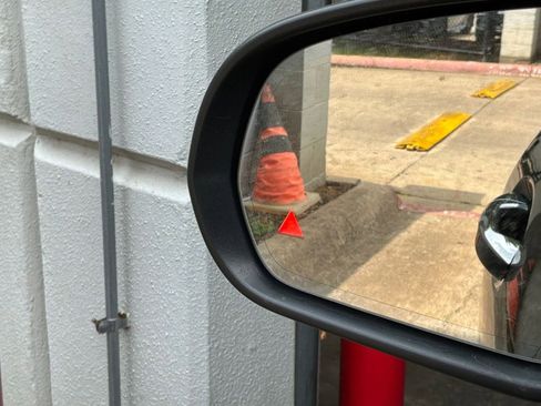 Used 2025 Mercedes-Benz GLA 250 image 21