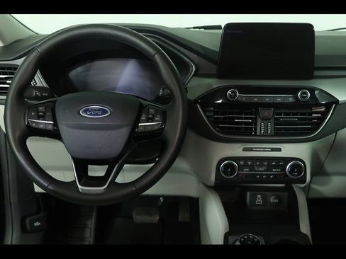 Used 2024 Ford Escape Active AWD/4WD image 15
