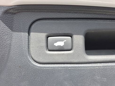 Used 2024 Honda Passport EX-L image 10