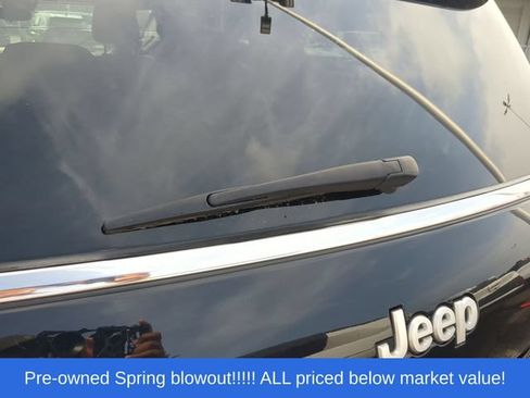 Used 2024 Jeep Grand Cherokee L Limited AWD/4WD image 14