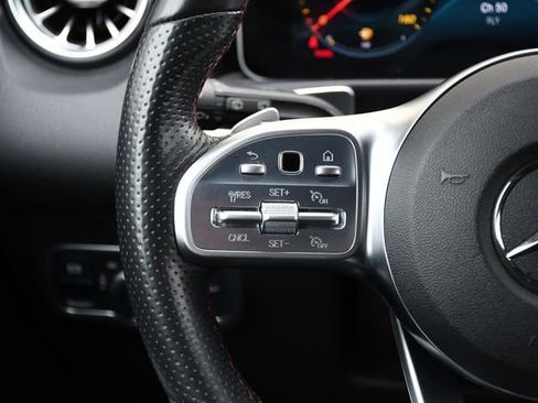 Used 2021 Mercedes-Benz GLB 250 GLB 250 image 8