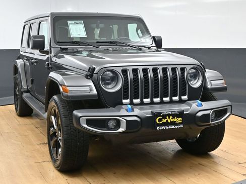 Used 2023 Jeep Wrangler Unlimited Sahara w/ Cold Weather Group AWD/4WD image 4