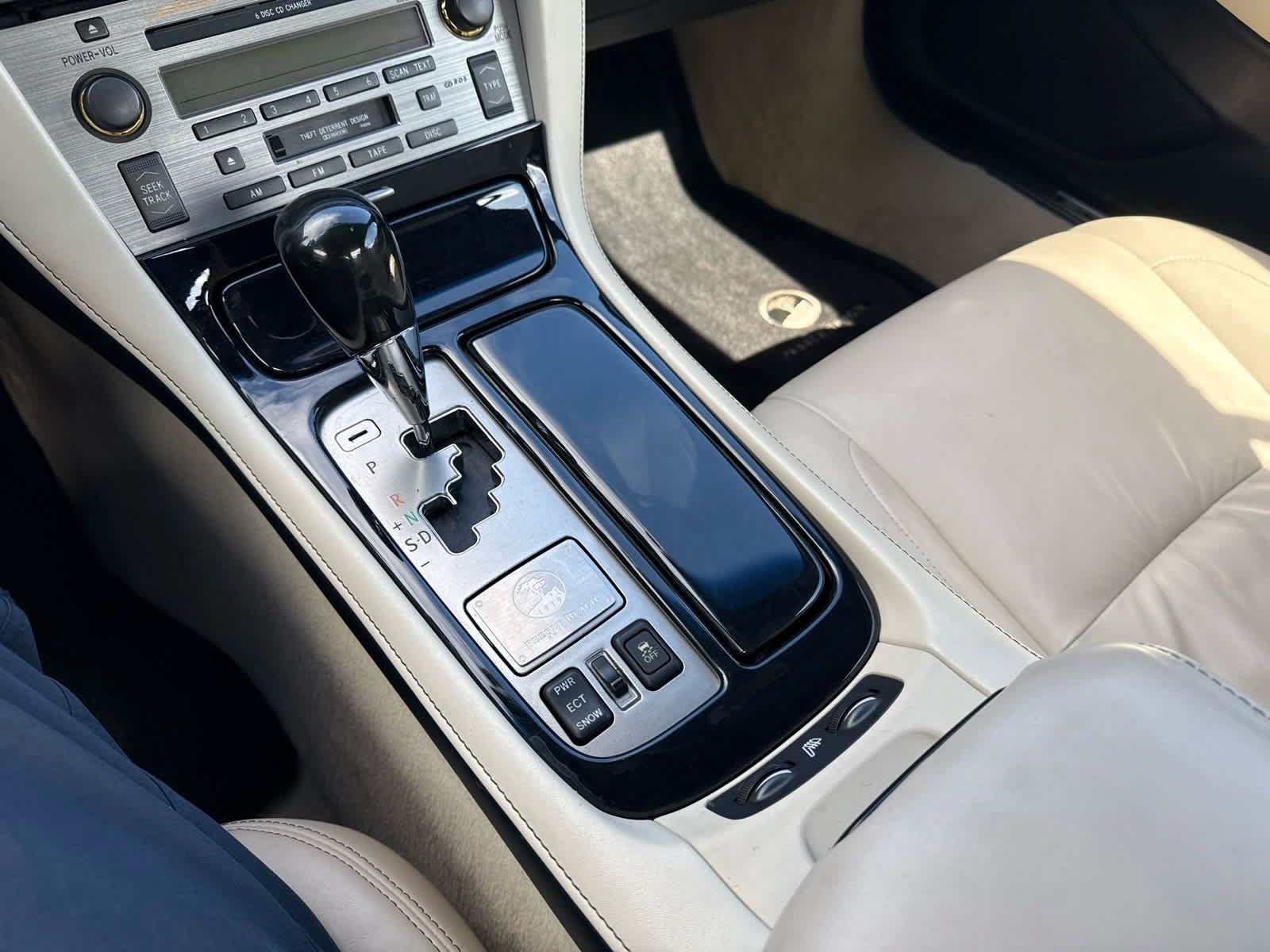 Used 2009 Lexus SC 430 Convertible RWD image 23