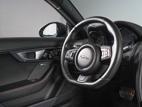 Used 2015 Jaguar F-TYPE S RWD image 54
