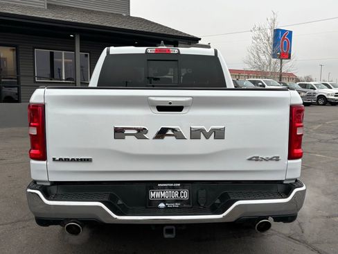 Used 2025 RAM 1500 Laramie AWD/4WD image 9