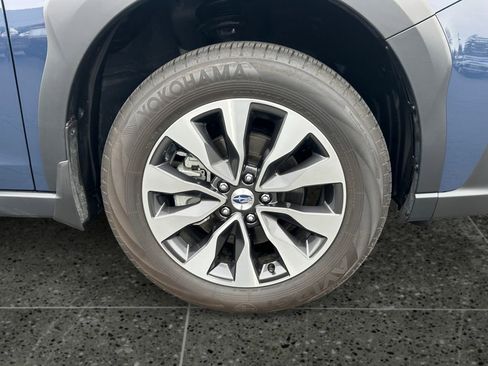 Used 2025 Subaru Outback Limited image 9