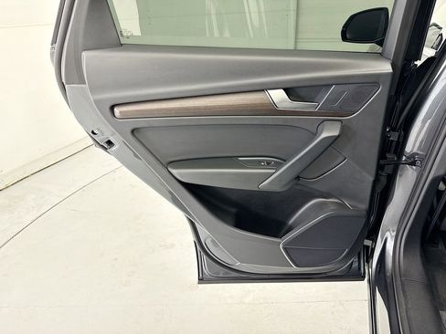 Certified 2023 Audi Q5 2.0T Premium w/ Convenience Package AWD/4WD image 24