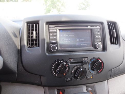 Used 2016 Nissan NV200 SV w/ Technology Package FWD image 12