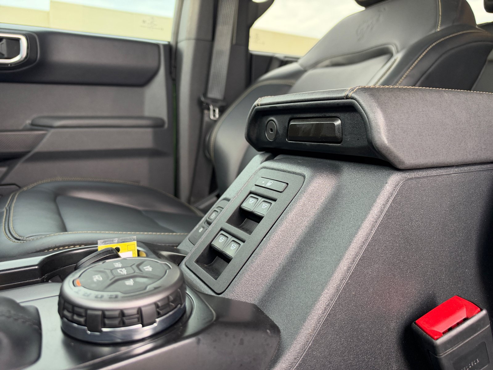Used 2025 Ford Bronco Badlands AWD/4WD image 21
