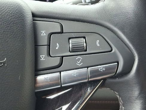 Certified 2023 Cadillac Escalade Premium Luxury image 25