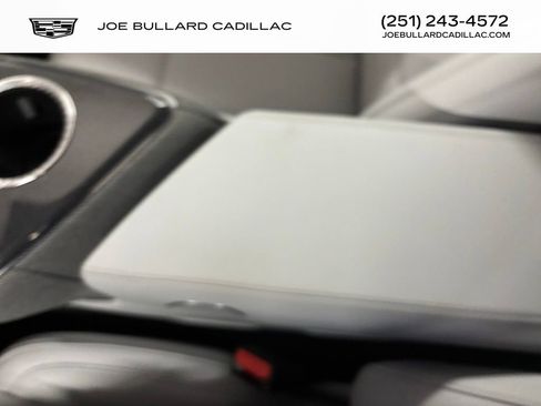 New 2025 Cadillac Optiq Luxury 1 image 30