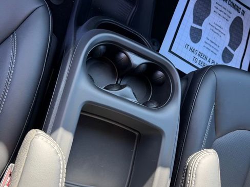 New 2026 Chrysler Pacifica Select FWD image 24