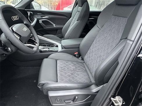 New 2025 Audi SQ5 Premium Plus image 9