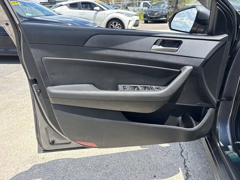 Used 2018 Hyundai Sonata SEL w/ Tech Package 04 FWD image 10