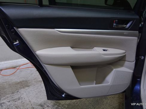 Used 2013 Subaru Outback 2.5i Premium image 9