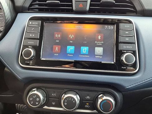 Used 2025 Nissan Versa SV FWD image 26