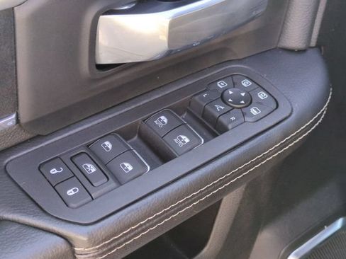 Used 2025 RAM 3500 Laramie w/ Sport Appearance Package AWD/4WD image 13