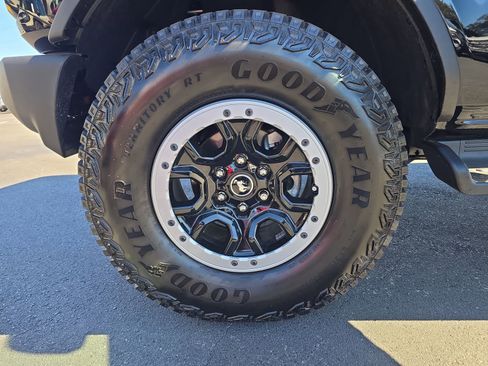 New 2025 Ford Bronco Outer Banks w/ Sasquatch Package image 26