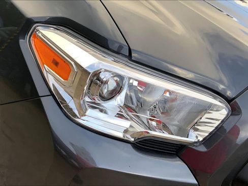 Used 2023 Toyota Tacoma SR AWD/4WD image 27