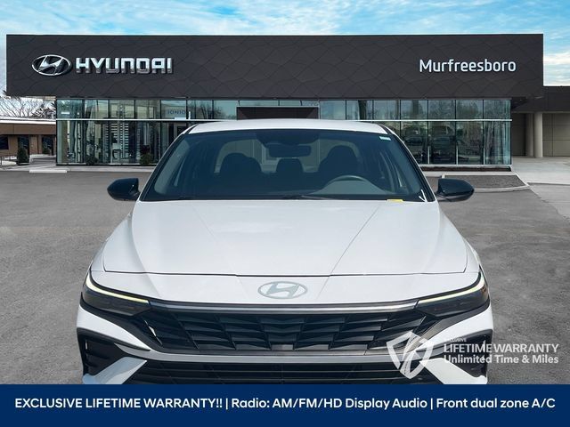 Certified 2025 Hyundai Elantra Sport FWD image 2