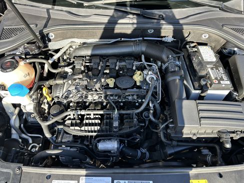 Used 2019 Volkswagen Passat 2.0T Wolfsburg image 38