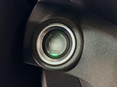 Used 2021 Chevrolet TrailBlazer ACTIV w/ Technology Package image 28