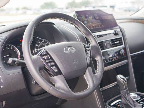 Certified 2024 INFINITI QX80 Premium Select w/ Cargo Package image 7