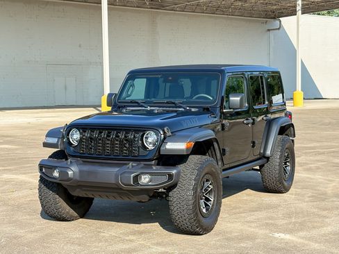 Used 2024 Jeep Wrangler Unlimited Sport AWD/4WD image 5