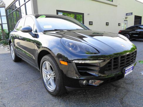 Used 2015 Porsche Macan S w/ Premium Package Plus AWD/4WD image 3