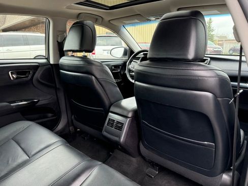 Used 2016 Toyota Avalon Touring FWD image 16